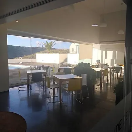 Vandrarhem Azores Youth - Santa Maria Vila do Porto